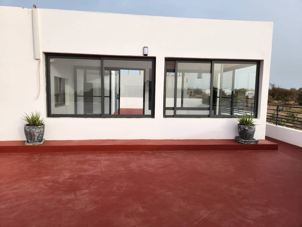 465008342_1182775300100969_762916511990835088_n