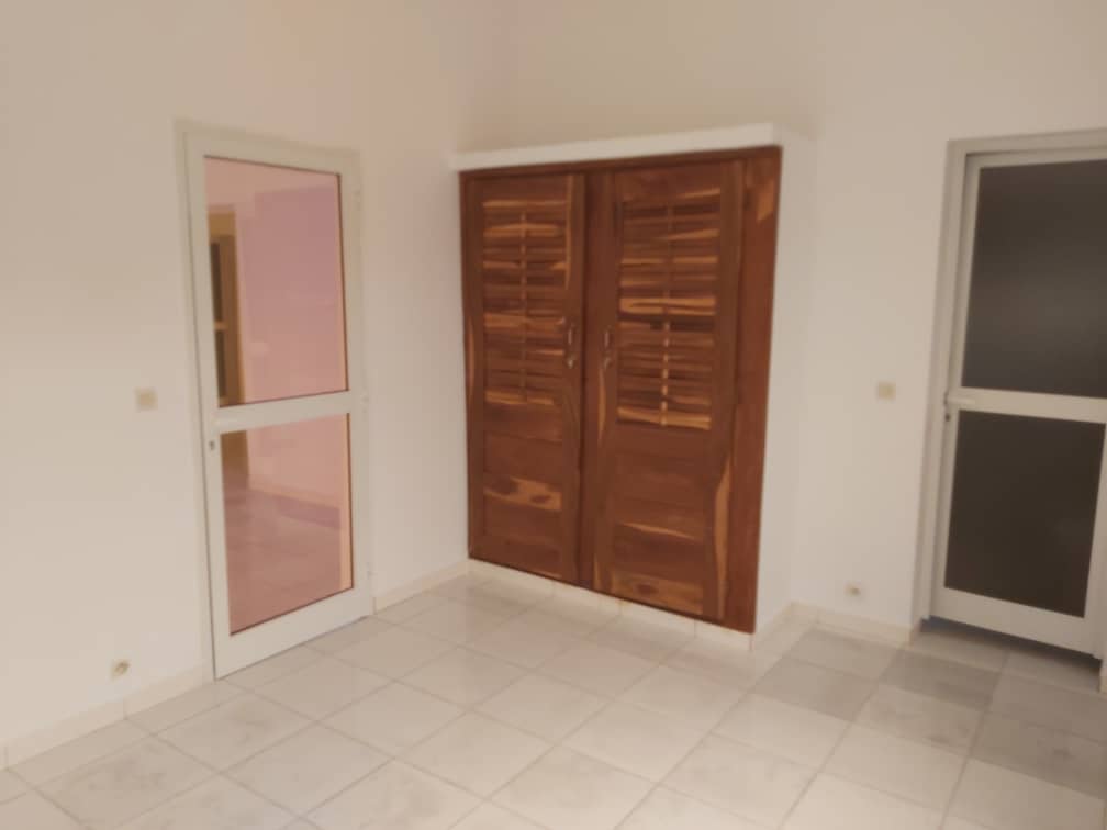 WhatsApp Image 2026-03-31 at 09.30.49 (1)